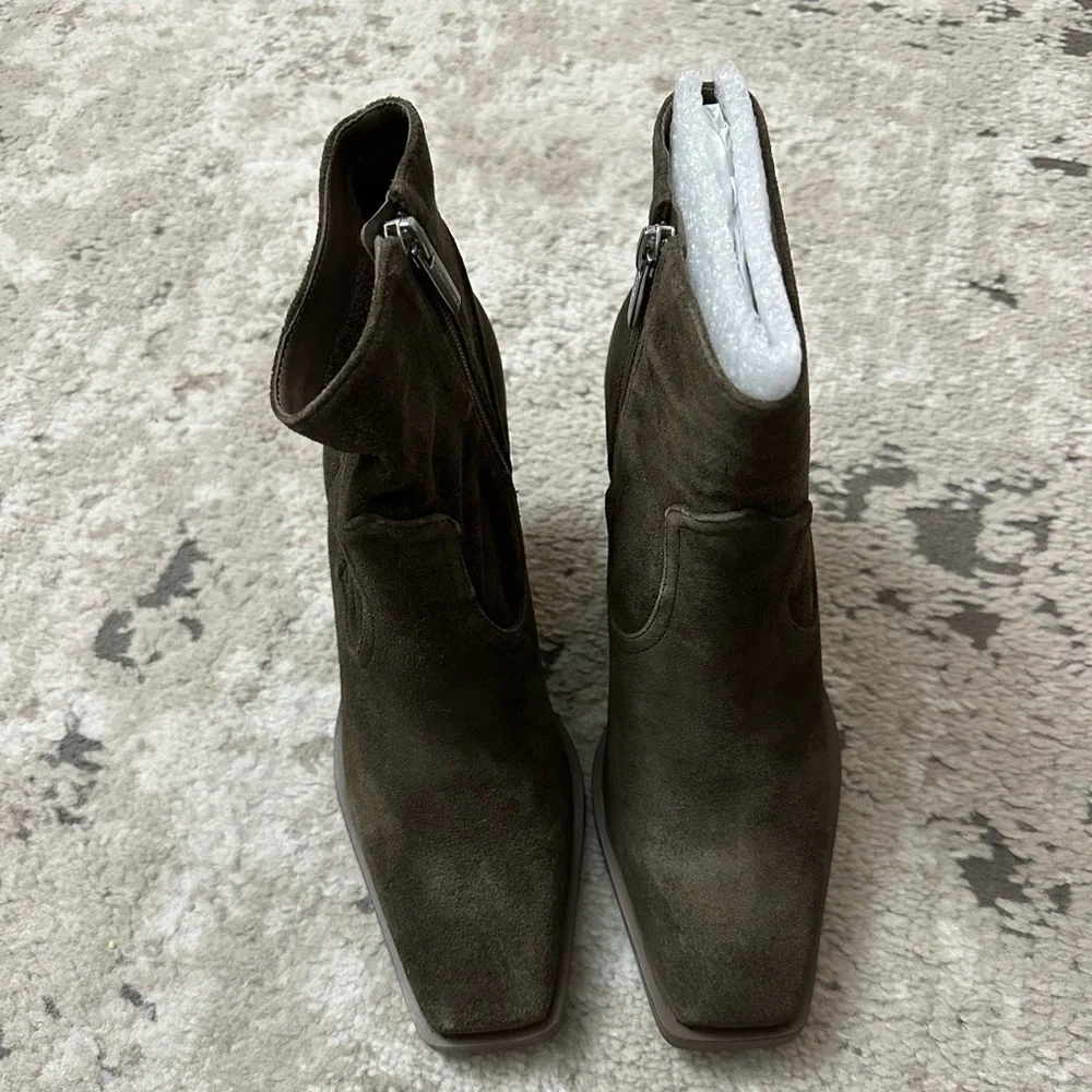 Vince Camuto vince camuto